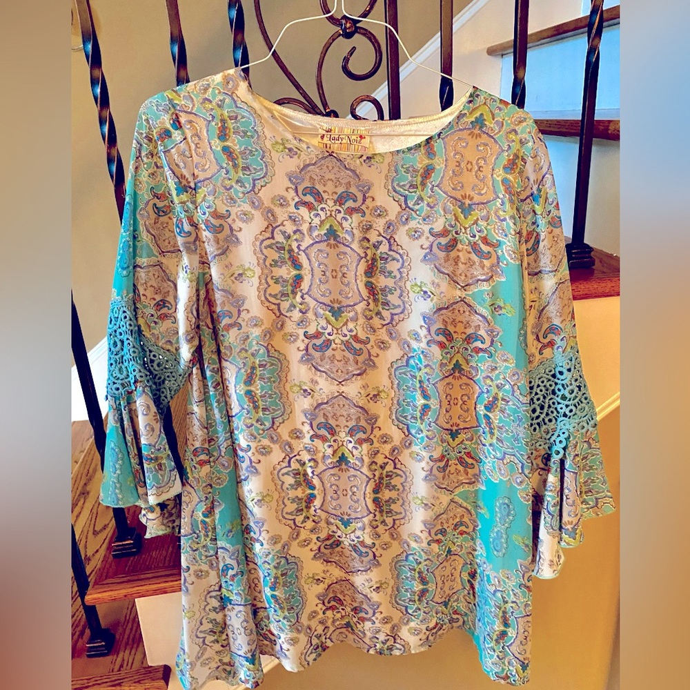 Lady Noiz Tunic